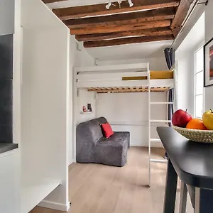 Lovely Mezzanine In The Heart Of 3m Paris